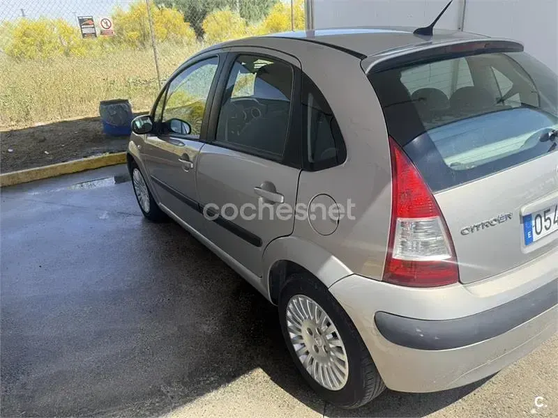 Usado Citroën C3 70 CV (51 kW) 2008 Beige Berlina