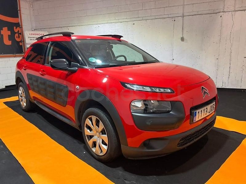 Usado Citroën C4 Feel 110 CV (80 kW) 2017 Rojo Berlina