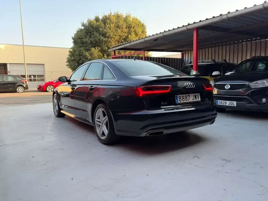 Usado Audi A6 S-Line 272 CV (200 kW) 2017 Azul Berlina