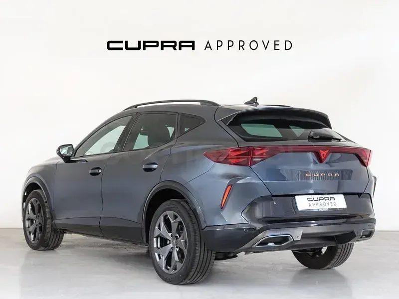 Usado Cupra Formentor 150 CV (110 kW) 2024 Gris / plata SUV