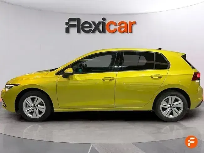 Usado VW Golf VIII Life 150 CV (110 kW) 2021 Verde