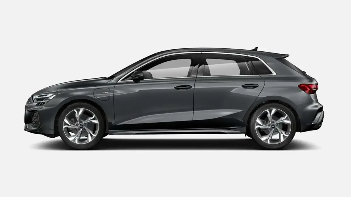 Usado Audi A3 Sportback e-tron S-Line 204 CV (150 kW) 2025 Gris Utilitario