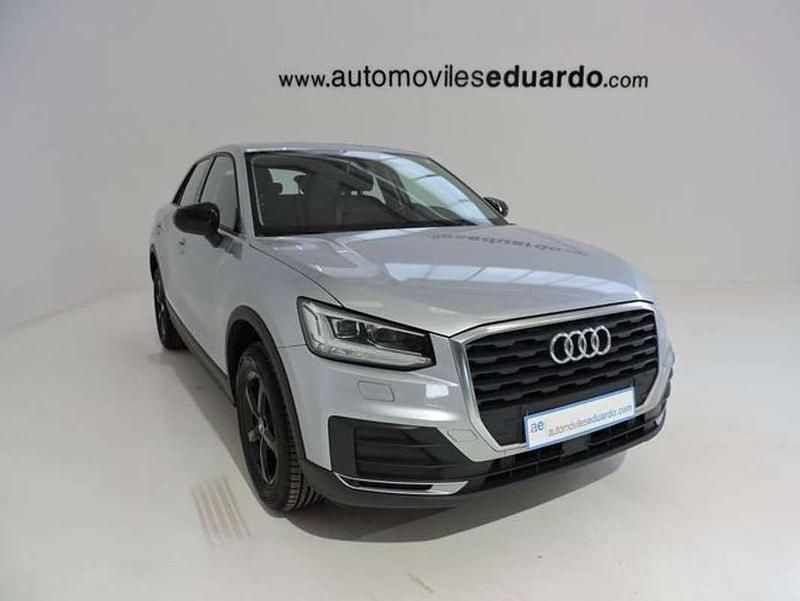 Usado Audi Q2 110 CV (80 kW) 2019 Plateado SUV