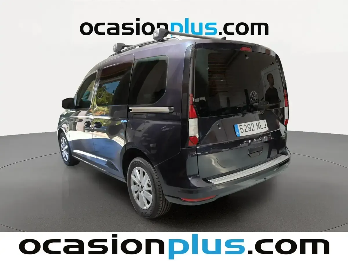 Usado VW Caddy 122 CV (89 kW) 2023 Azul Monovolumen
