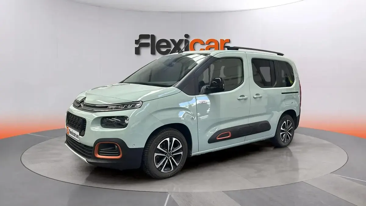 Usado Citroën Berlingo 131 CV (96 kW) 2019 Gris Monovolumen