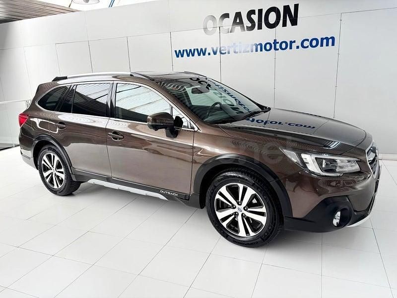 Usado Subaru Outback 175 CV (128 kW) 2020 Marrón Familiar
