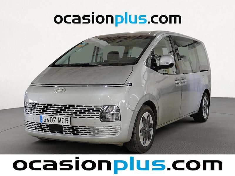 Gris plata Usado 2022 Hyundai Staria Van | 32.264 € (Buen precio) - Imagen 1/4