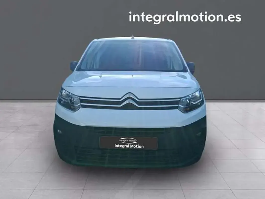Usado Citroën Berlingo 102 CV (75 kW) 2021 Blanco Monovolumen