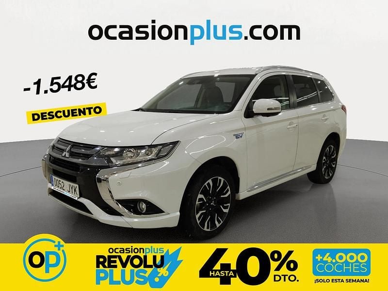 Usado Mitsubishi Outlander P-HEV 203 CV (149 kW) 2017 Blanco SUV