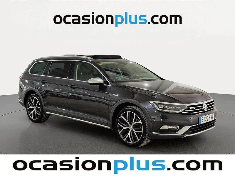 Usado VW Passat Alltrack 190 CV (139 kW) 2018 Gris Familiar
