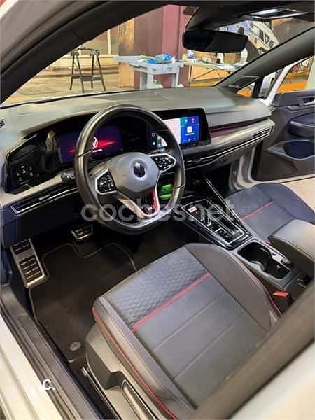 Usado VW Golf VIII GTI Clubsport 301 CV (221 kW) 2023 Gris / plata Berlina