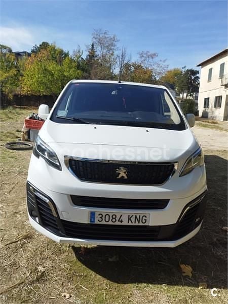 Begagnad Peugeot Traveller Allure 150 HK (110 kW) 2018 Vit Minibuss