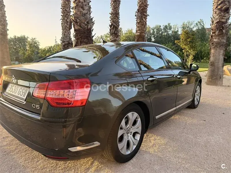 Usado Citroën C5 Exclusive 140 CV (102 kW) 2010 Gris / plata Berlina