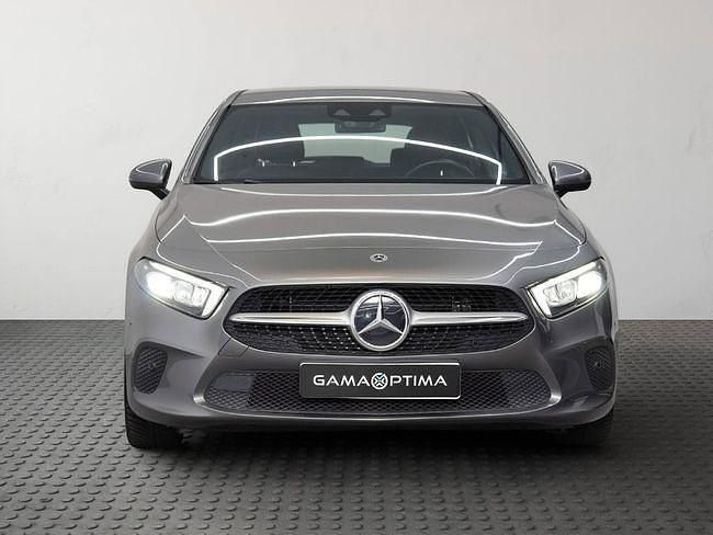 Usado Mercedes A250 218 CV (160 kW) 2021 Gris / plata Berlina