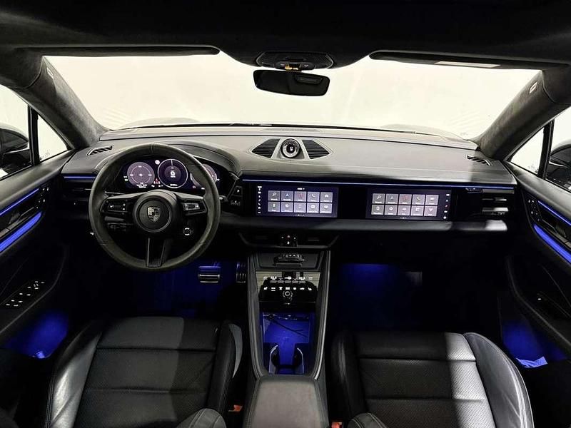 Usado Porsche Macan Turbo 469 kW (639 CV) 2024 Negro SUV