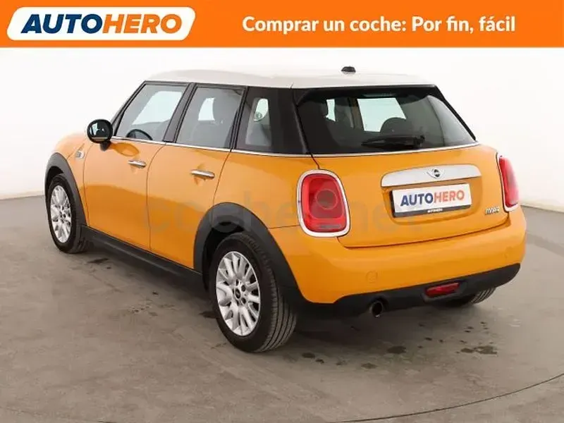 Usado Mini Cooper 136 CV (100 kW) 2015 Naranja Utilitario