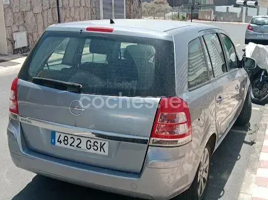 Usado Opel Zafira Energy 110 CV (80 kW) 2009 Gris / plata Monovolumen