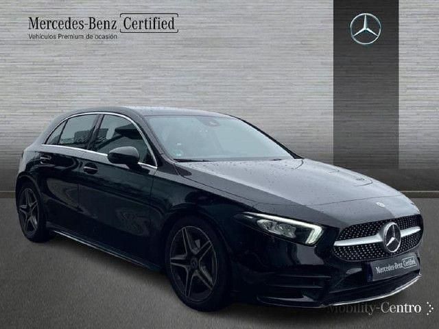 Usado Mercedes A180 AMG line 136 CV (100 kW) 2021 Nachtschwarz  unilack Berlina