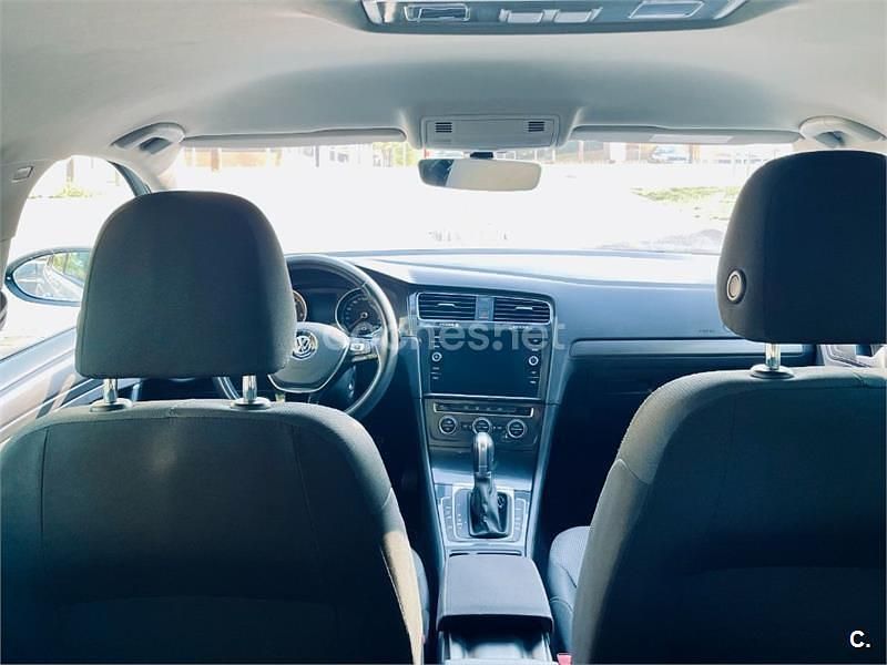 Usado VW Golf VII Advance 115 CV (84 kW) 2018 Blanco Familiar