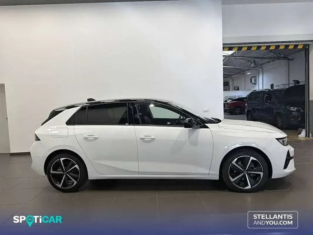 Usado Opel Astra 131 CV (96 kW) 2024 Blanco Utilitario