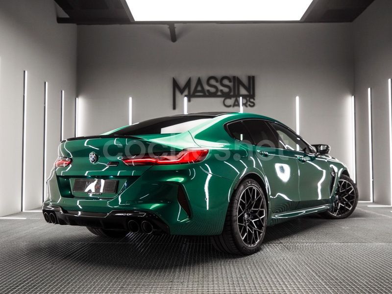 Verde Usado 2023 BMW M8 Competition Edition Coupe | 134.999 € (Precio justo) - Imagen 1/4