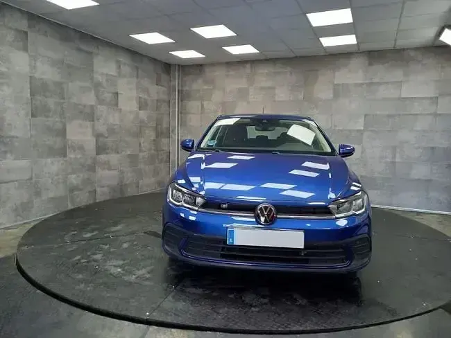 Usado VW Polo Life 95 CV (69 kW) 2022 Azul Utilitario