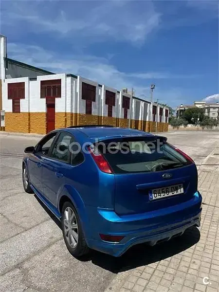 Usado Ford Focus Sport 136 CV (100 kW) 2006 Azul Berlina