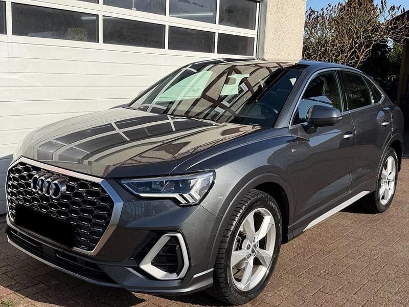 Usado Audi Q3 Sportback S-Line 150 CV (110 kW) 2021 Gris SUV
