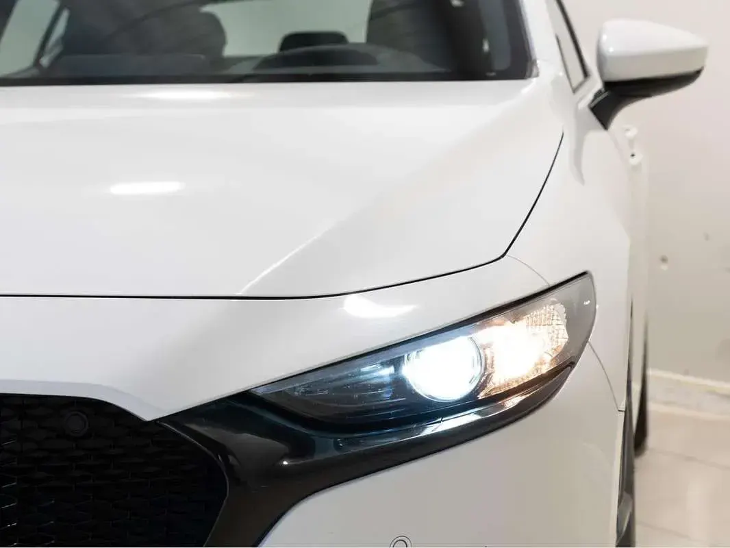 Usado Mazda 3 140 CV (102 kW) 2025 Blanco Berlina