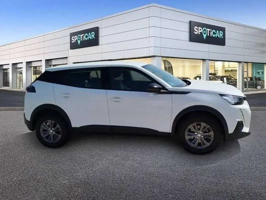 Usado Peugeot 2008 Active 101 CV (74 kW) 2022 Blanco SUV