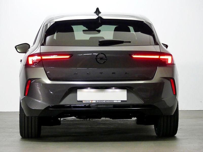Usado Opel Astra S 131 CV (96 kW) 2023 Gris Utilitario