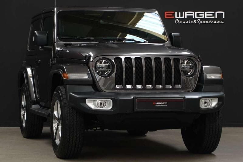 Gris Usado 2021 Jeep Wrangler Sahara SUV | 58.990 € (Un poco caro) - Imagen 1/4