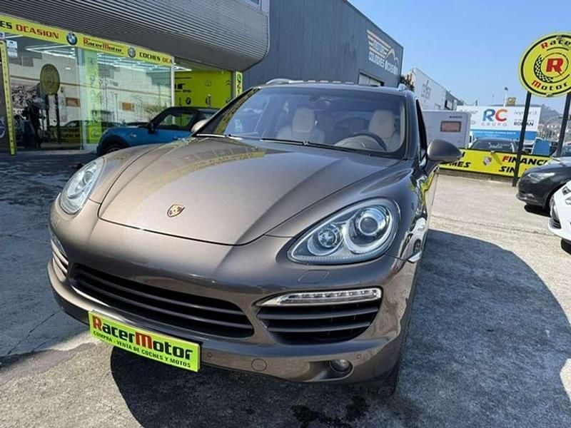 Usado Porsche Cayenne 239 CV (175 kW) 2010 Marrón SUV