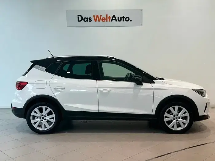 Usado Seat Arona Xperience 115 CV (84 kW) 2025 Blanco SUV