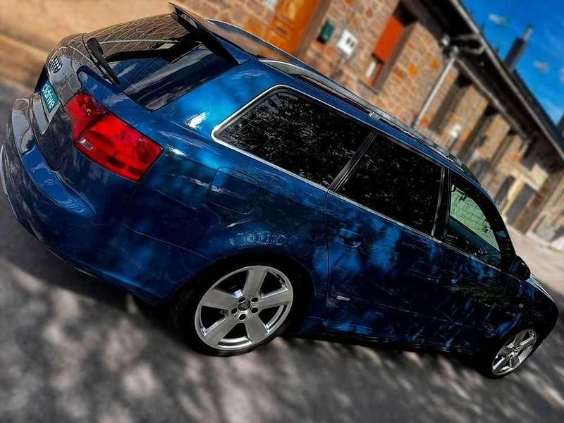 Usado Audi A4 Premium 140 CV (102 kW) 2007 Azul Familiar