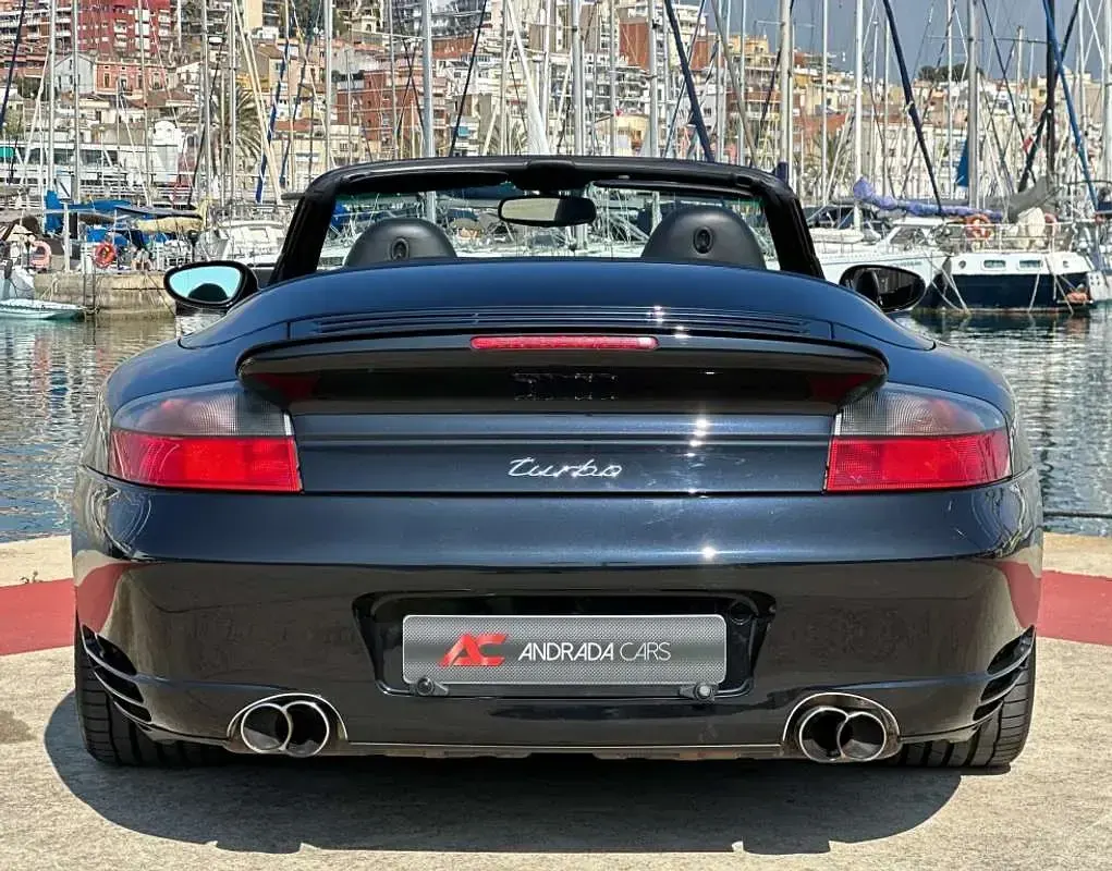 Usado Porsche 911 Turbo 420 CV (308 kW) 2004 Negro Coupe
