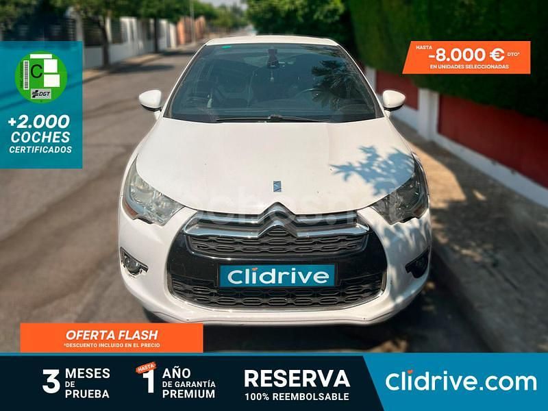 Blanco Usado 2015 DS Automobiles DS4 Design Berlina | 8990 € (Precio justo) - Imagen 1/3