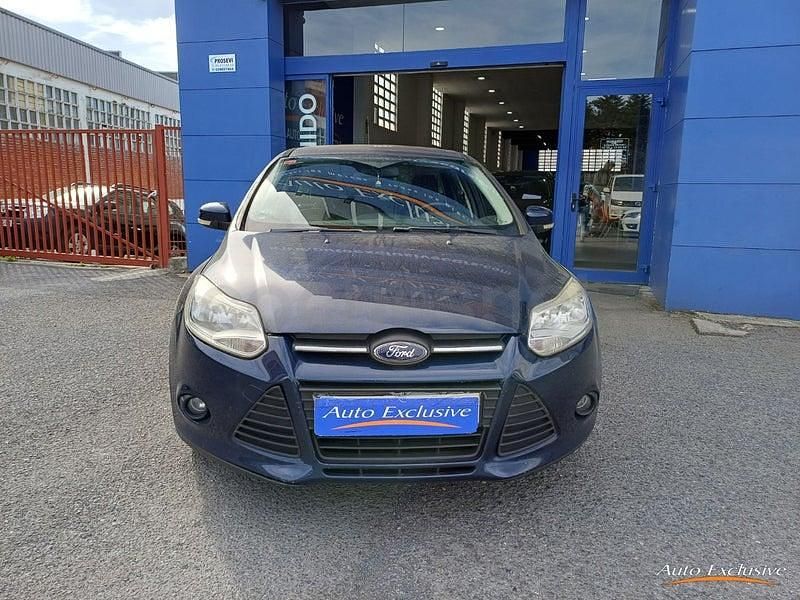 Usado Ford Focus Trend 115 CV (84 kW) 2012 Azul Familiar