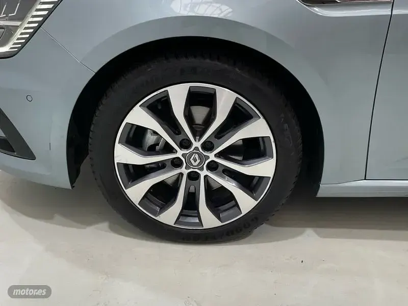 Usado Renault Mégane IV Zen 160 CV (117 kW) 2021 Gris Berlina