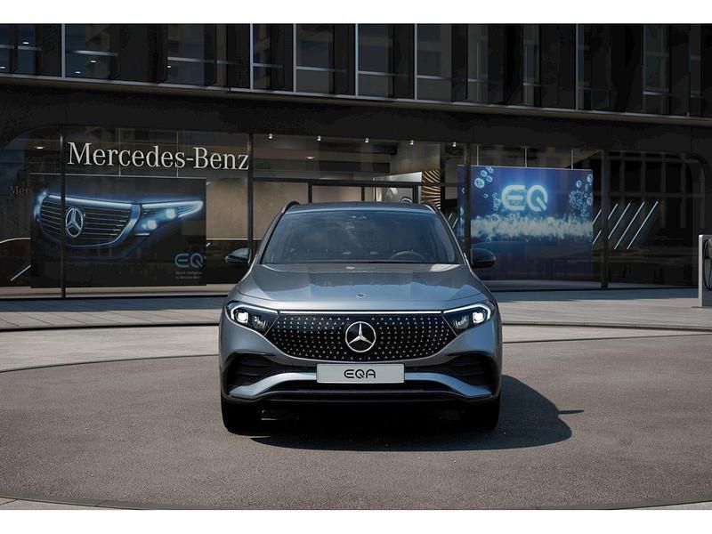 Usado Mercedes EQA250+ 139 kW (190 CV) 2025 Plateado SUV