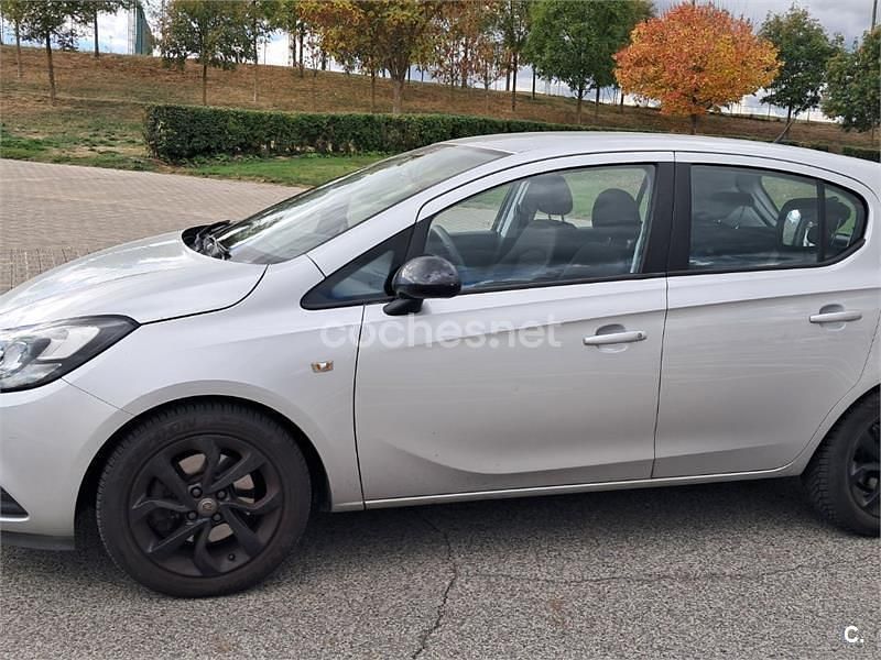 Gris / plata Usado 2015 Opel Corsa Selective Berlina | 6500 € (Buen precio) - Imagen 1/4