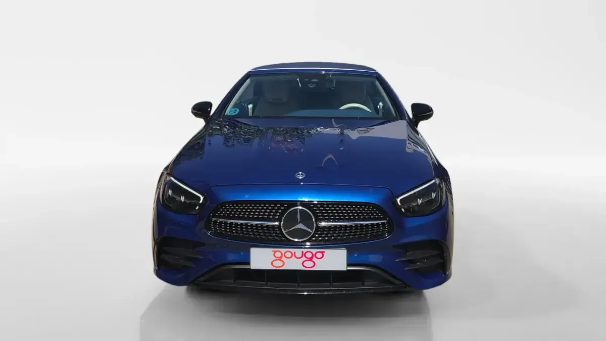 Usado Mercedes E400 AMG 330 CV (242 kW) 2023 Azul Descapotable