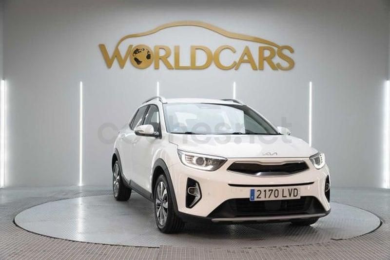 Usado Kia Stonic 100 CV (73 kW) 2021 Blanco SUV