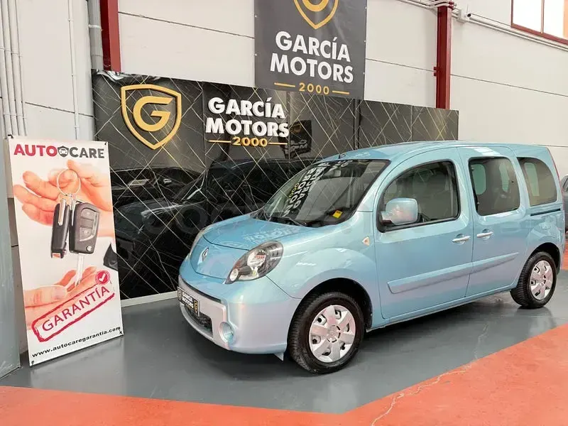 Usado Renault Kangoo Expression 90 CV (66 kW) 2012 Azul Monovolumen