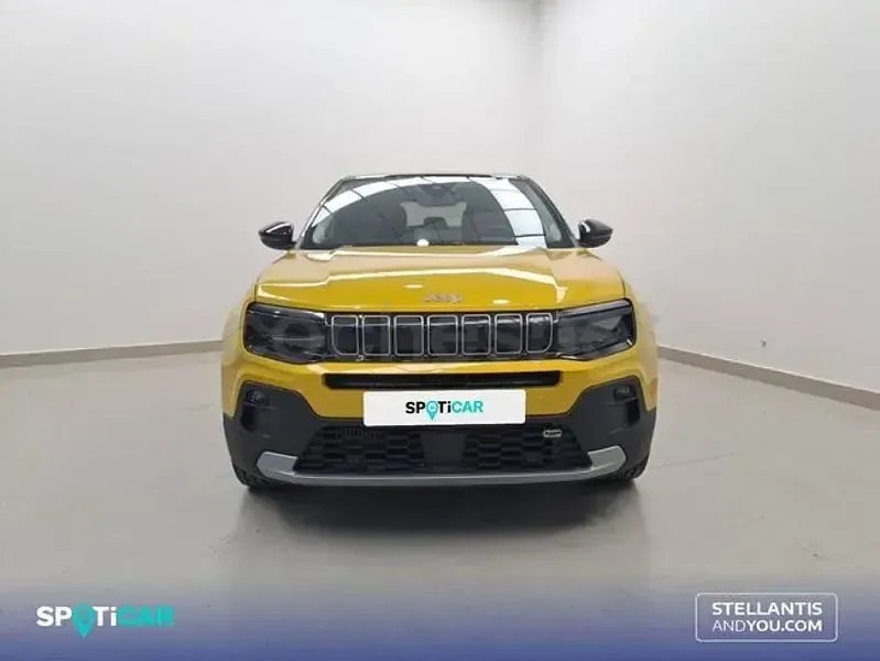 Usado Jeep Avenger Summit 100 CV (73 kW) 2023 Amarillo SUV