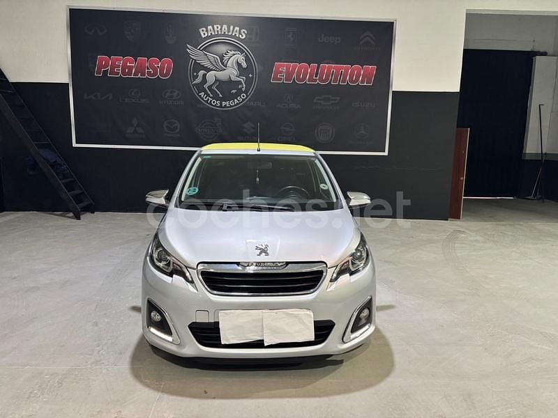 Gris / plata Usado 2020 Peugeot 108 Top! Collection Berlina | 12.900 € (Caro) - Imagen 1/4