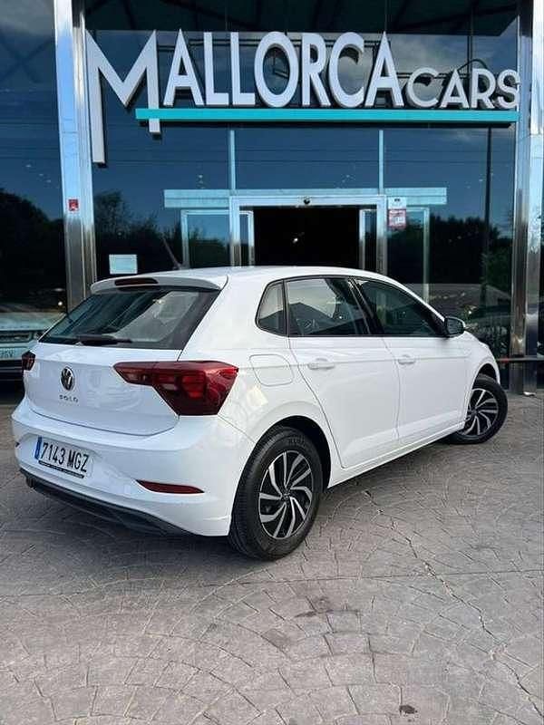 Usado VW Polo Life 95 CV (69 kW) 2023 Blanco Utilitario