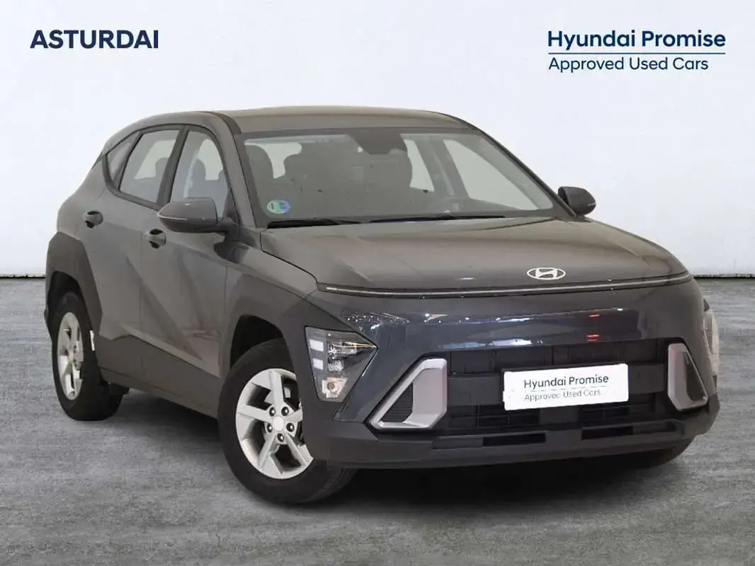 Usado Hyundai Kona 129 CV (94 kW) 2025 Gris SUV