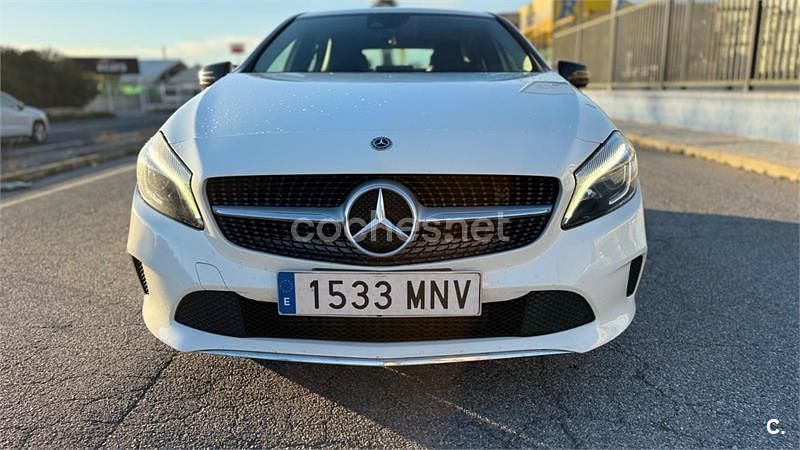 Usado Mercedes A180 109 CV (80 kW) 2018 Blanco Berlina