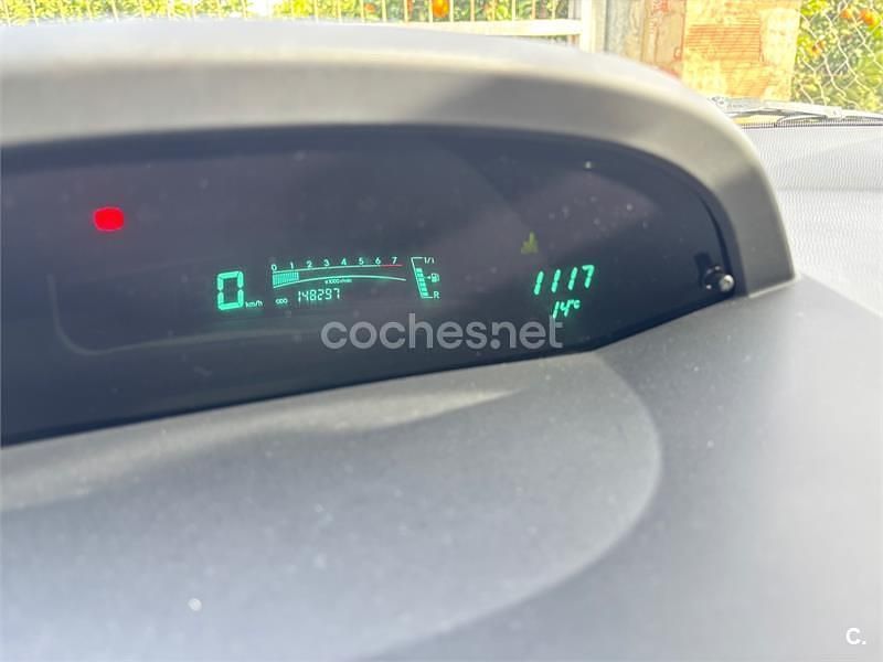 Usado Toyota Yaris Live 69 CV (50 kW) 2009 Blanco Utilitario